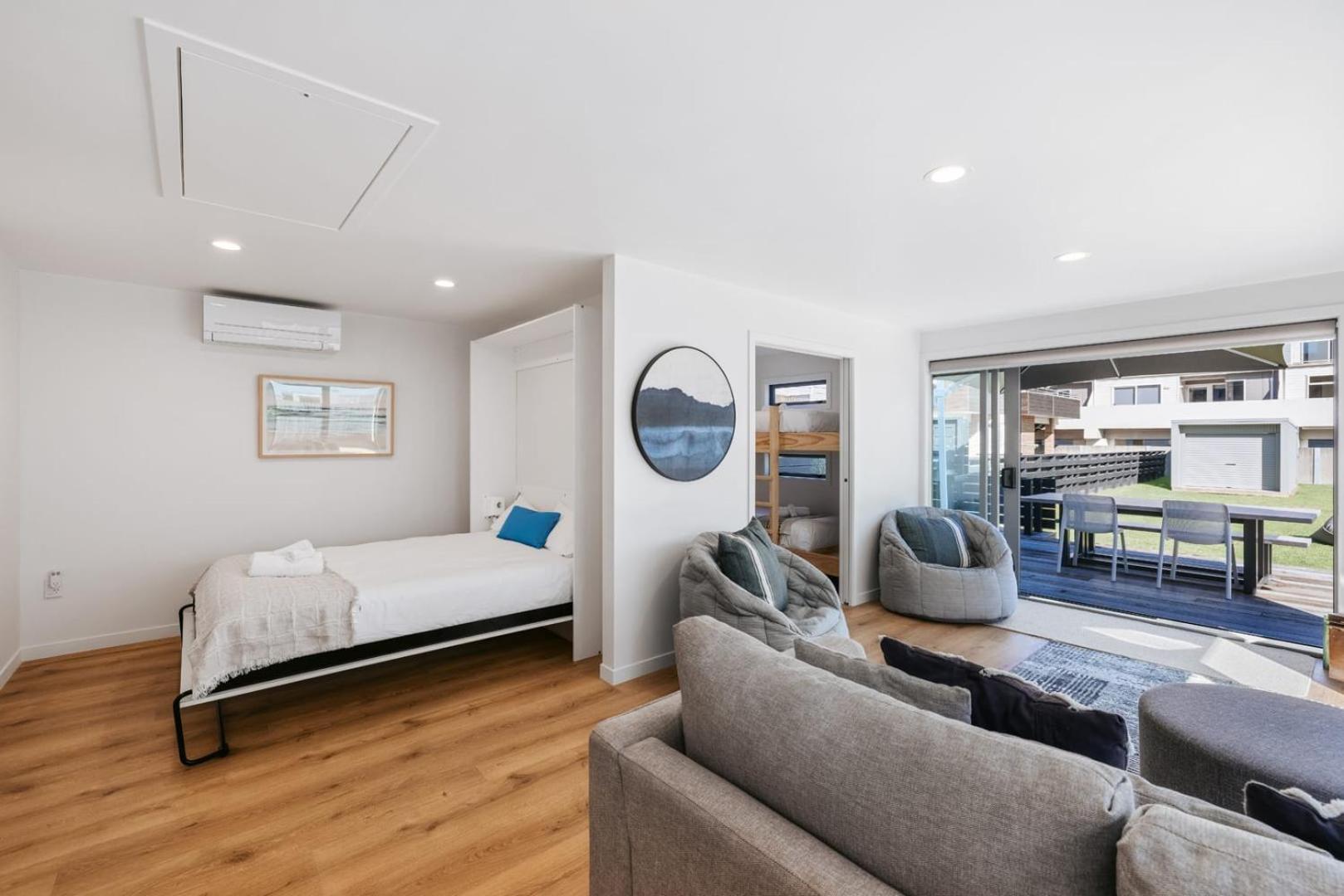The Iconic Kiwi Bach, Full Site Downtown Mount Villa Mount Maunganui Ngoại thất bức ảnh