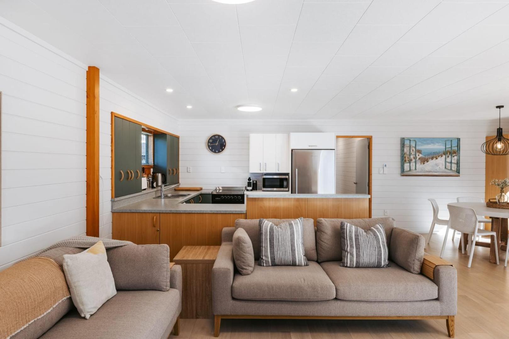 The Iconic Kiwi Bach, Full Site Downtown Mount Villa Mount Maunganui Ngoại thất bức ảnh